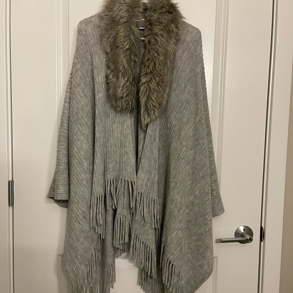 Fur fringed shawl